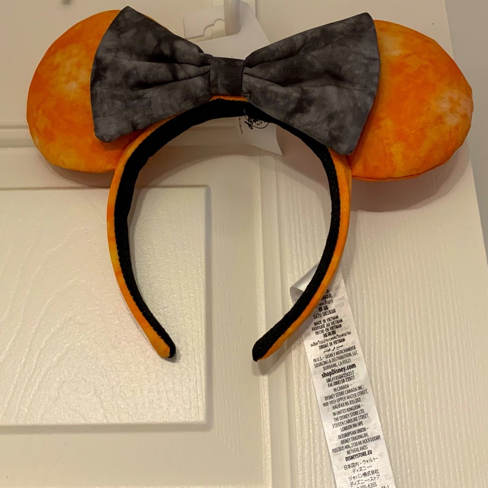 🎃 Boo-tiful Halloween Tie Dye Orange and Black Minnie Mouse Ears NWT